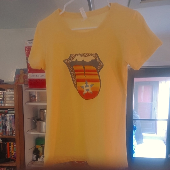 Tee Shirt - Picture 1 of 1